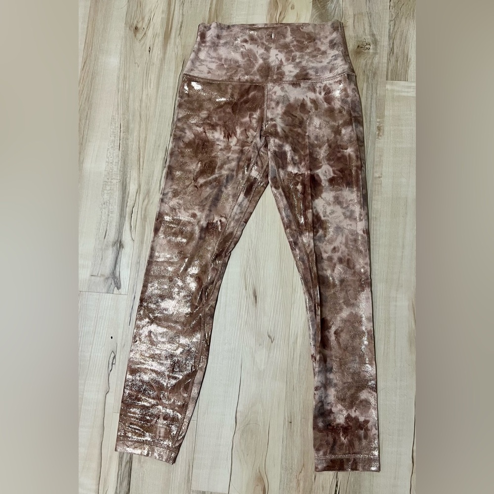 Lululemon Size 6 Metallic Tie Dye Leggings